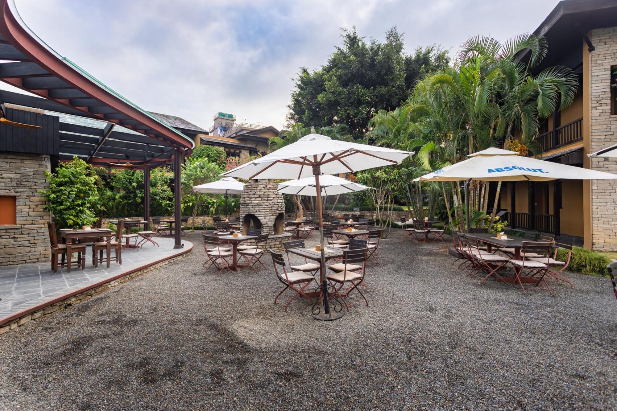 Temple Tree Resort & Spa Pokhara Exterior foto