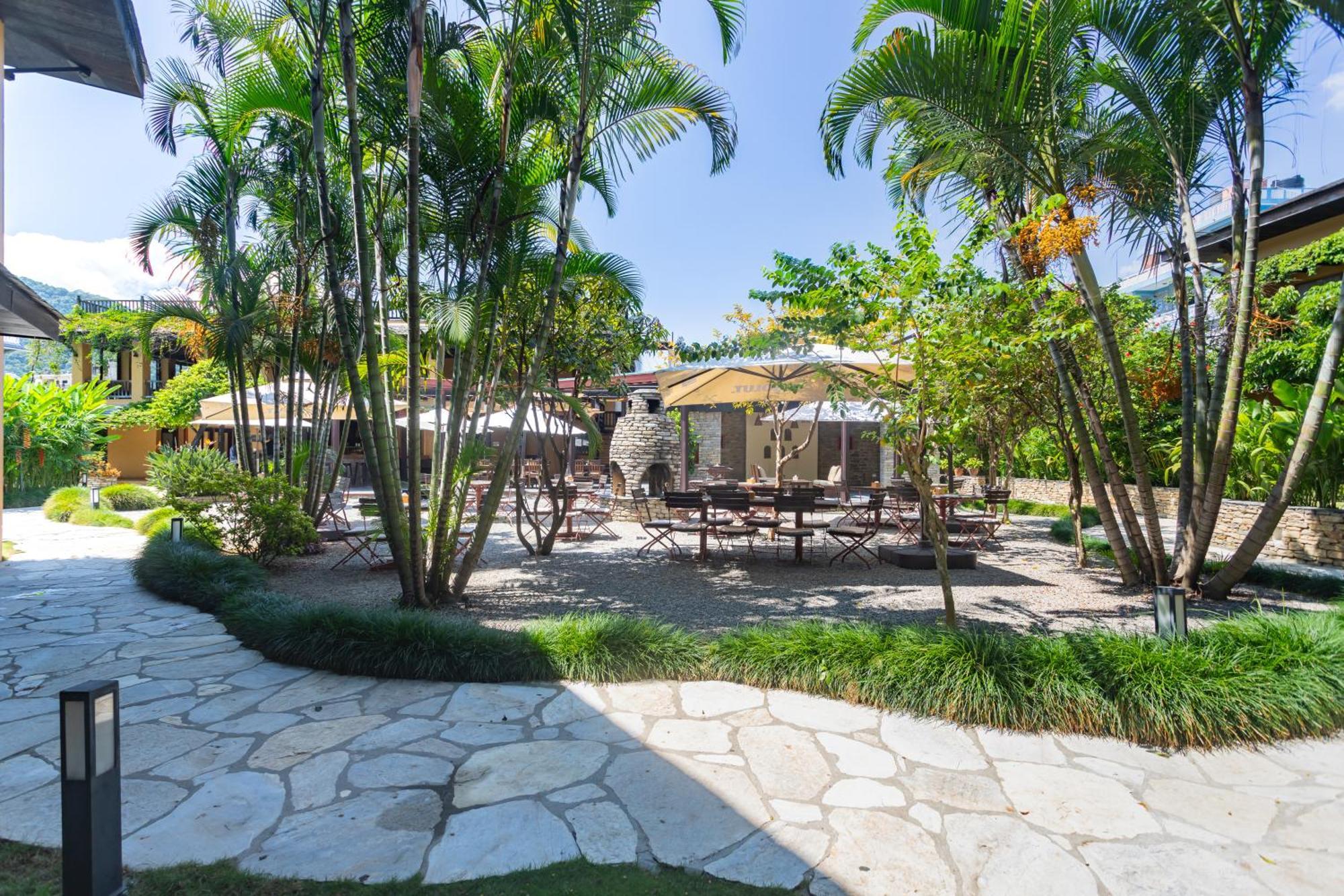 Temple Tree Resort & Spa Pokhara Exterior foto